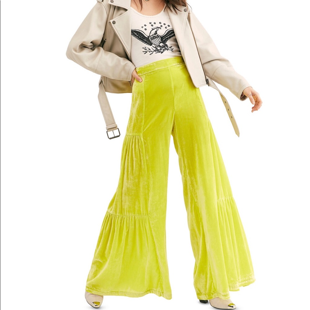🔥NWT FP SAY LA VIE POPSTAR PANTS🔥